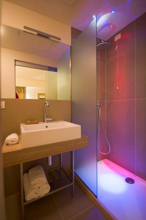 Palazzo Ruschioni Boutique Hotel Camerano Ruang foto