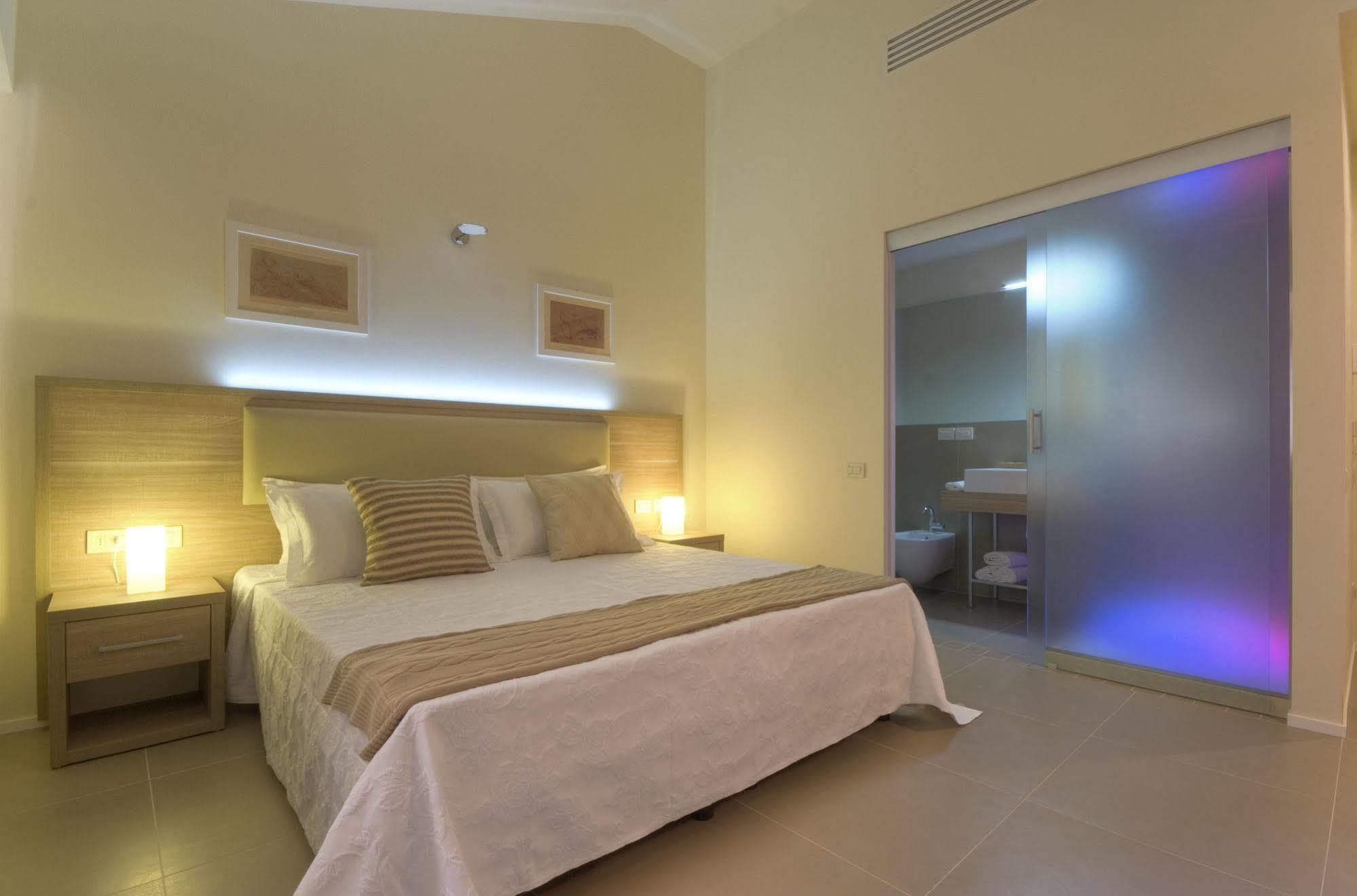 Palazzo Ruschioni Boutique Hotel Camerano Bagian luar foto
