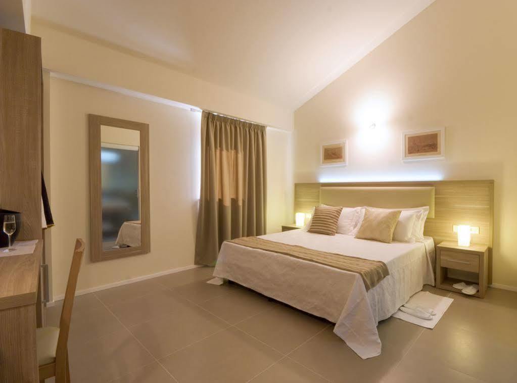 Palazzo Ruschioni Boutique Hotel Camerano Bagian luar foto